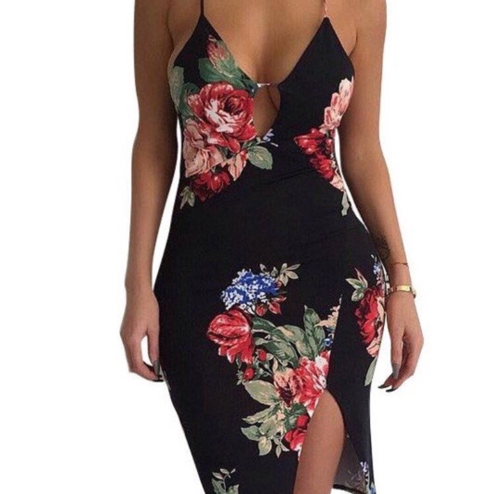 NEW Sexy Deep V Plunge Openback Halter Dress